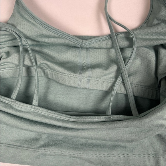 Vuori Halo Performance Crop Tank 2.0 Blue Women’s XS - Picture 4 of 6